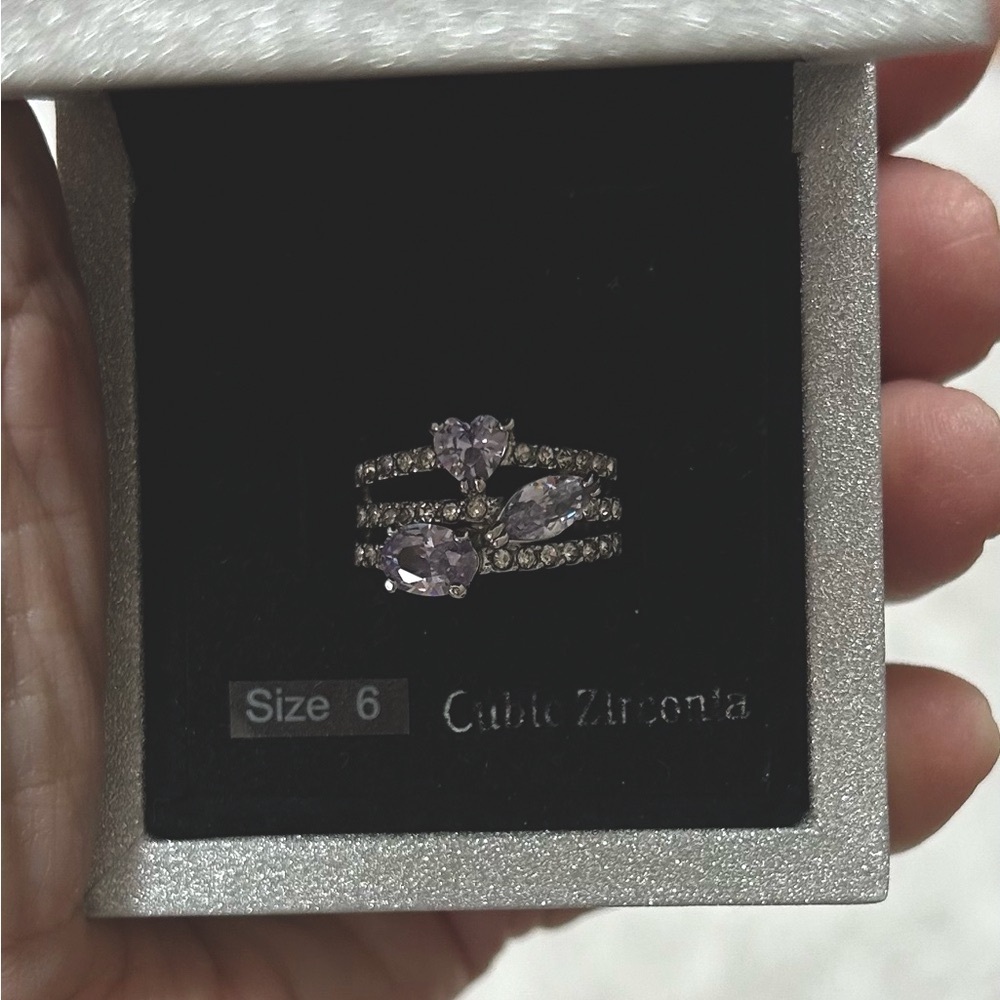 NEW in Box Tanzanite Cubic Zirconia Ring Size 6 - Picture 2 of 3